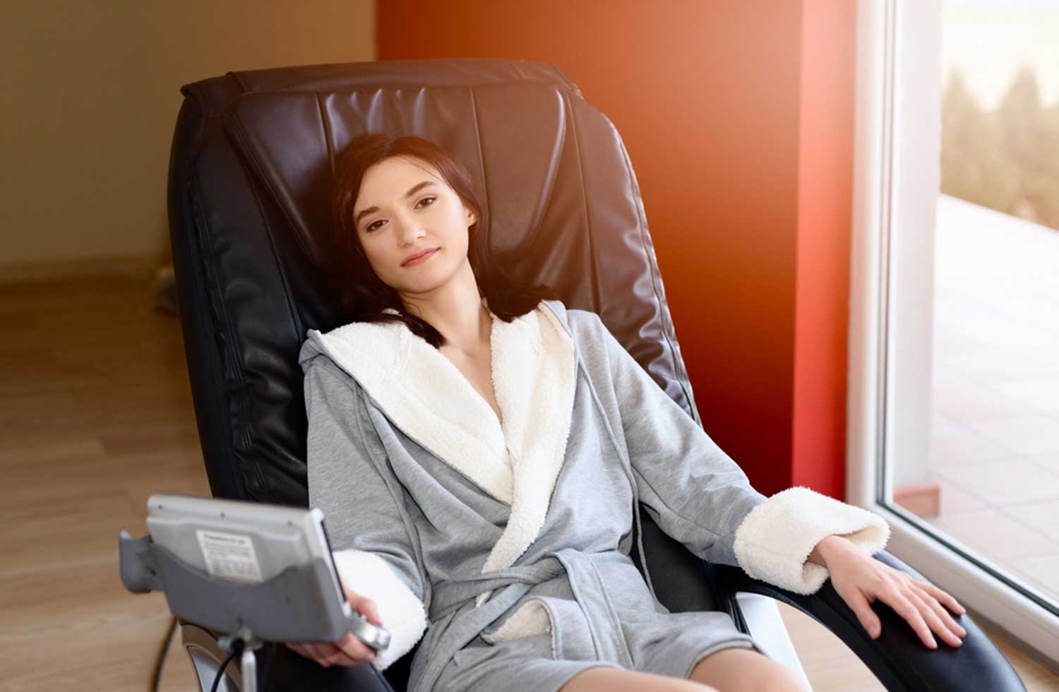 Massage-chair-vs.-massage-cushion